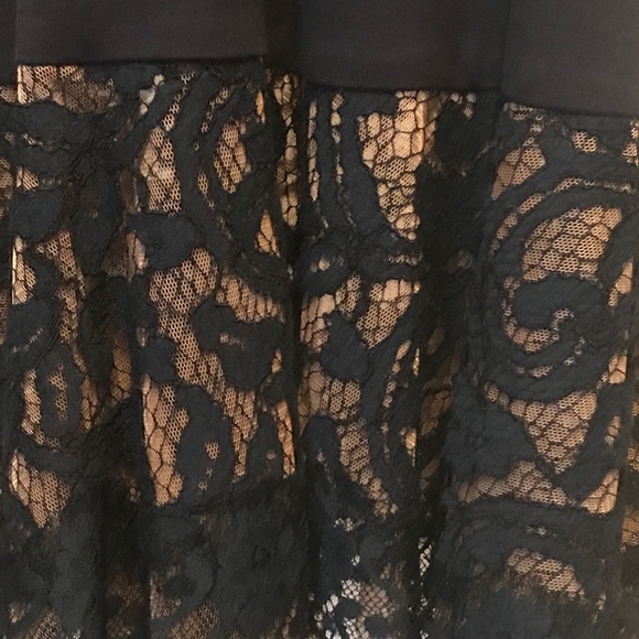 Evening Knee-Length Sleeveless Dress - Picture 2 of 5